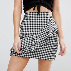 ASOS New Look (P) Black & White Gingham Mini Skirt